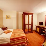 Atrium Ateneu Center Hotel