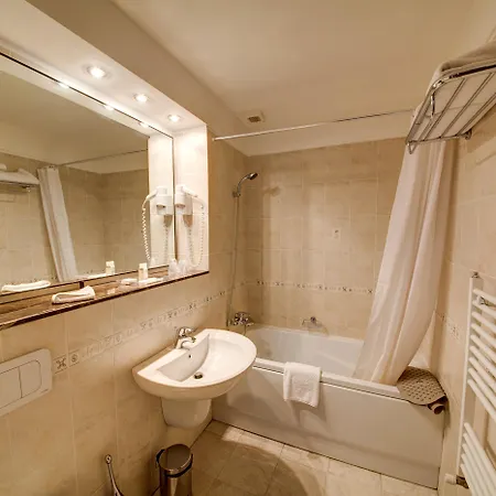 Atrium Ateneu Center Szálloda 3*