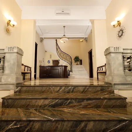 Atrium Ateneu Center فندق بوخارست