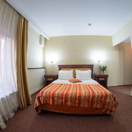 酒店 Atrium Ateneu Center