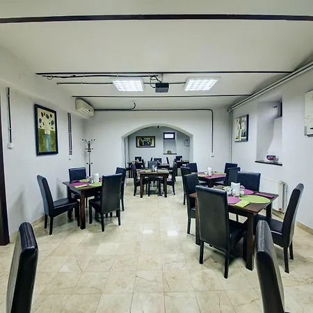 酒店 Atrium Ateneu Center 3*