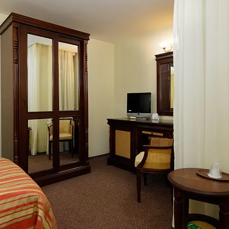 호텔 Atrium Ateneu Center 3*