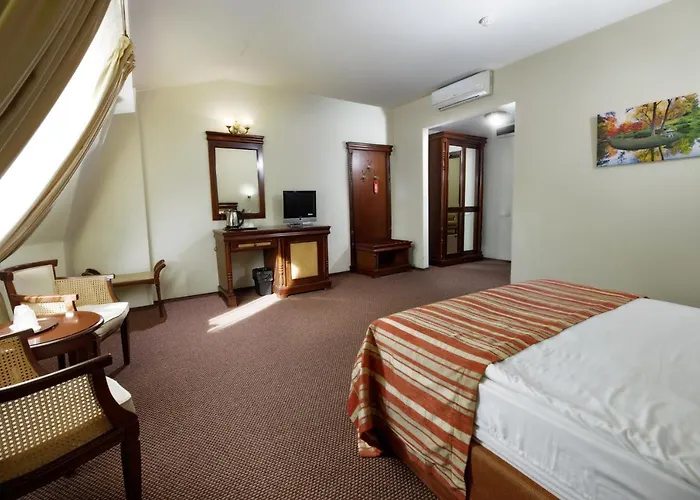 فندق Atrium Ateneu Center 3*