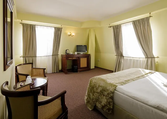 فندق Atrium Ateneu Center 3*