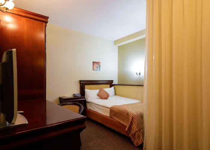 Atrium Ateneu Center Hotel 3*